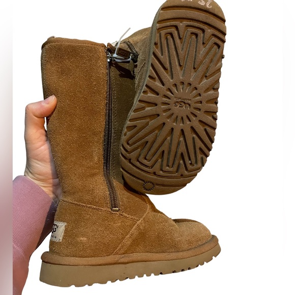 Kids tall ugg boots - Picture 8 of 10
